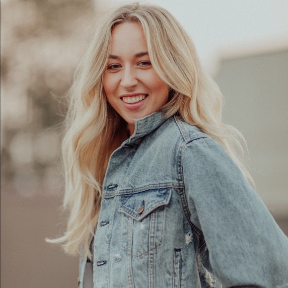 Meet your Posher, Jordana - Picture 1 of 1